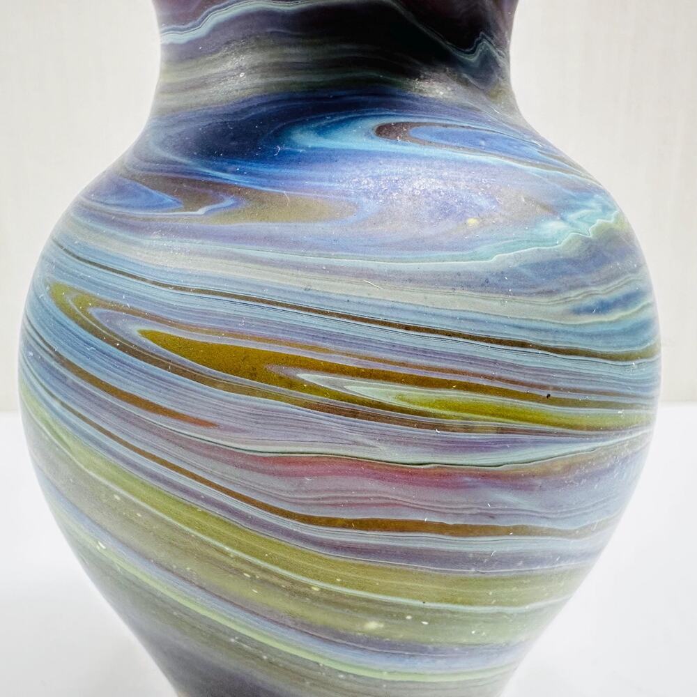 Vintage Ten Thousand Villages Bud Vase Phoenician Art Glass Swirl - Picture 4 of 7